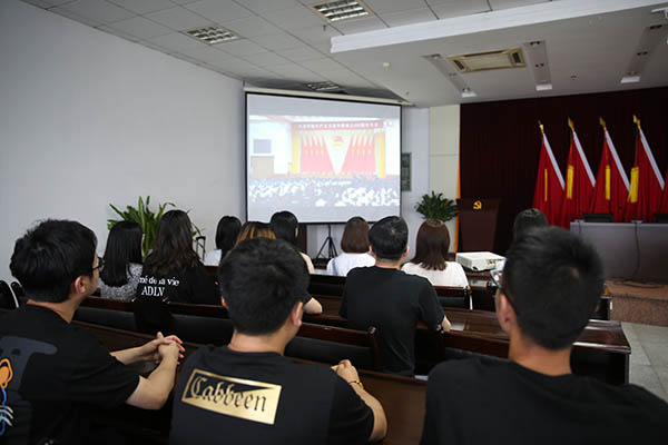 5月10日，萬州港第四聯(lián)合團支部組織團員青年集中觀看慶祝中國共產(chǎn)主義青年團成立100周年大會直播.JPG